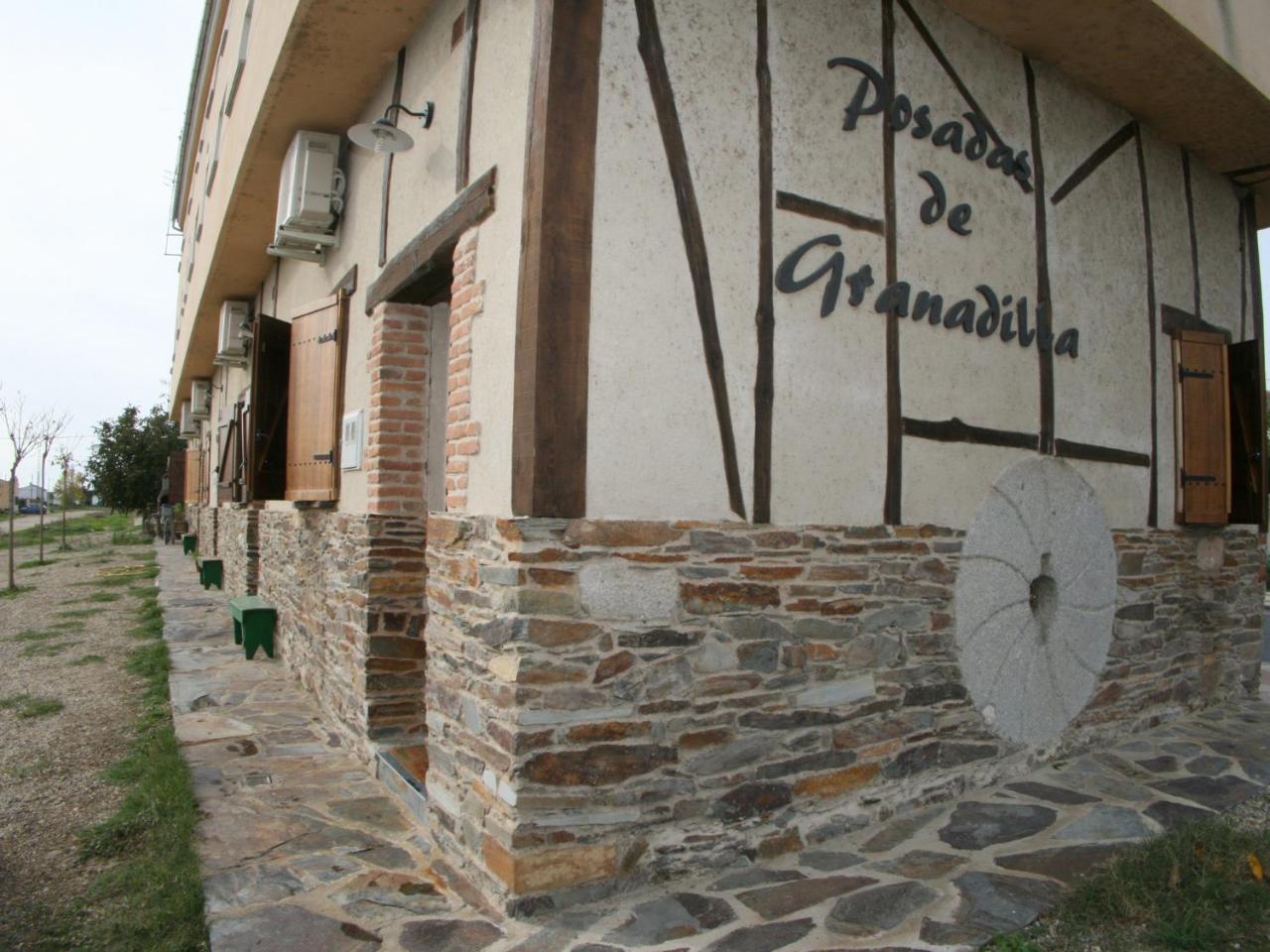 Apartamentos Posadas De Granadilla Сарса-де-Гранадилья Экстерьер фото